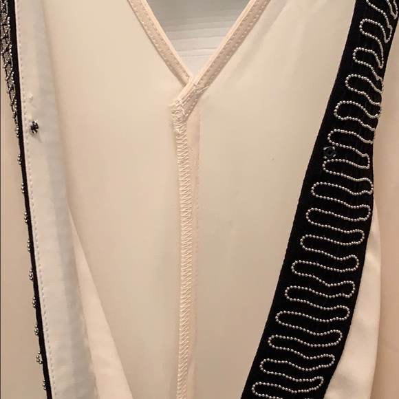 🆕 Bloomingdales sleeveless high low blouse, small - Picture 5 of 6